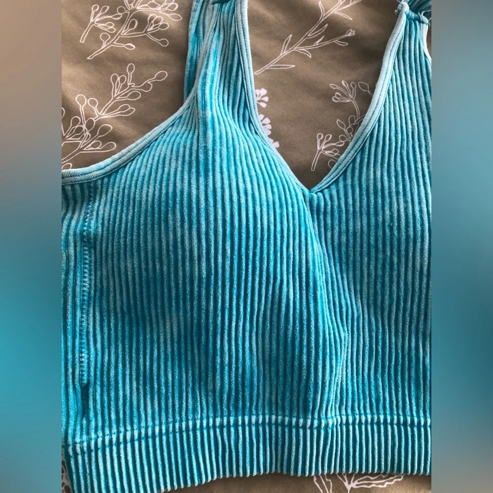 Zenana Outfitters removable padding